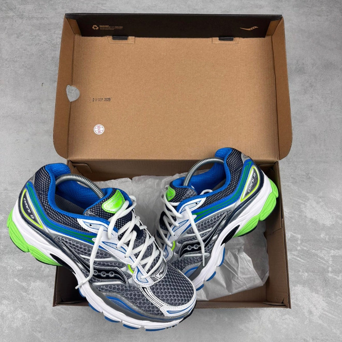 Saucony ProGrid Omni 9 Grey Slime Blue