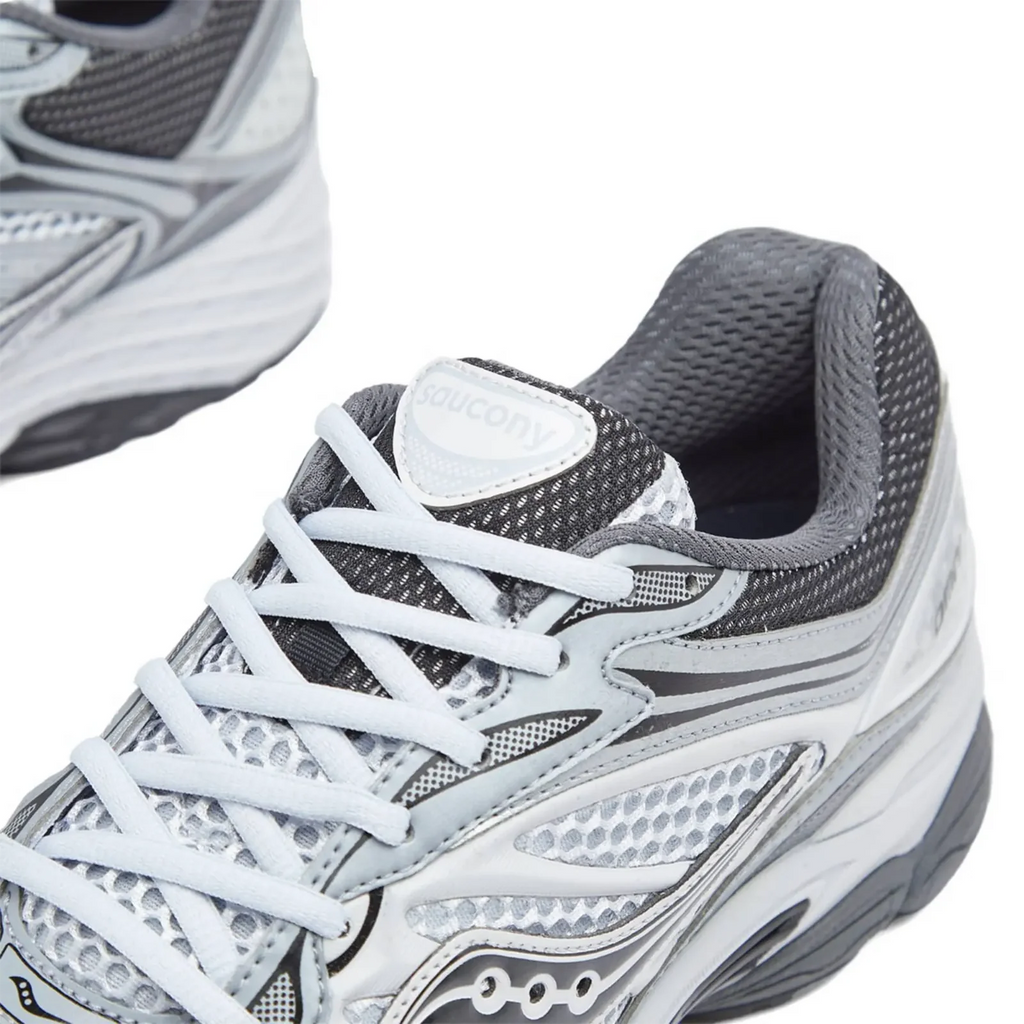 Saucony ProGrid Omni 9 Microchip